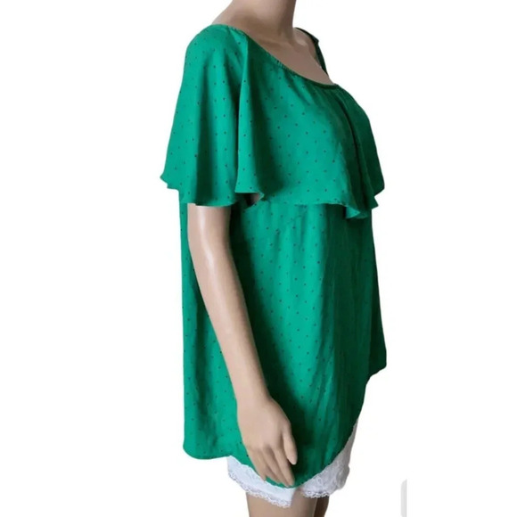 Torrid Georgette Blouse Green Polka Dot One Shoulder RUFFLE size 2X - Picture 3 of 7